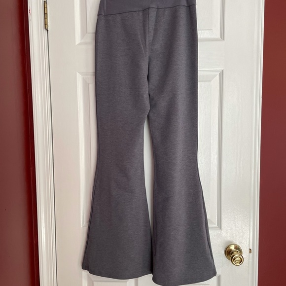 💥NWT💥Free People Downhill Flared Sweatpants - Picture 8 of 10